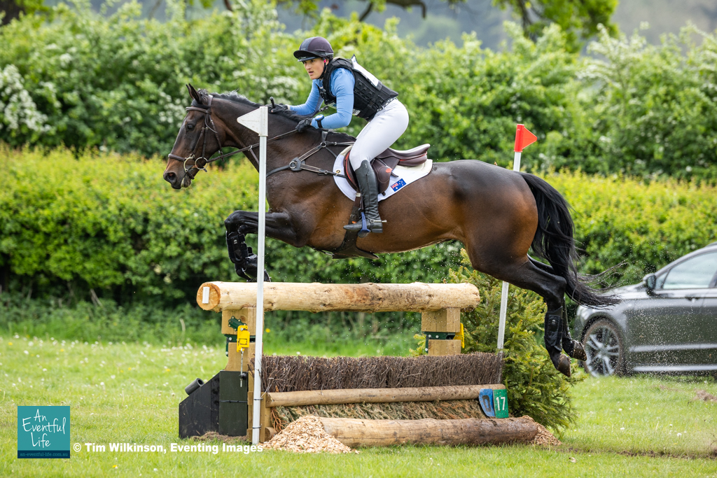 Gemma Tinney rides PHS Hilton on cross country in the CCI3* eventing at Osberton (1) International Horse Trials 2025 | An Eventful Life
