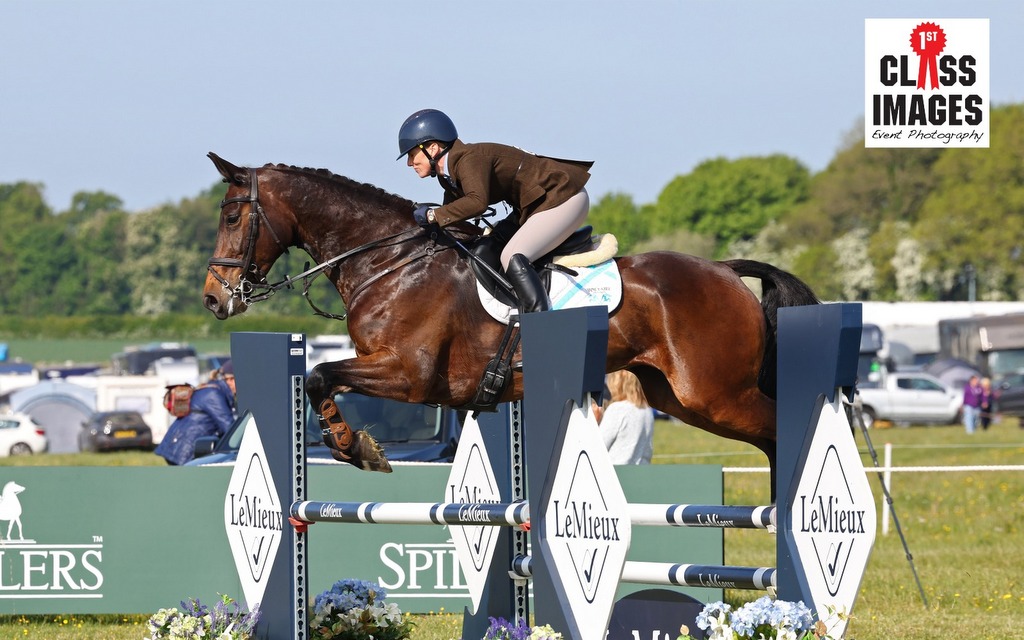 Katy Lawrence riding Cheyenne Balloon crowned BE100 Grassroots Champion at 2025 Badminton Horse Trials | An Eventful Life