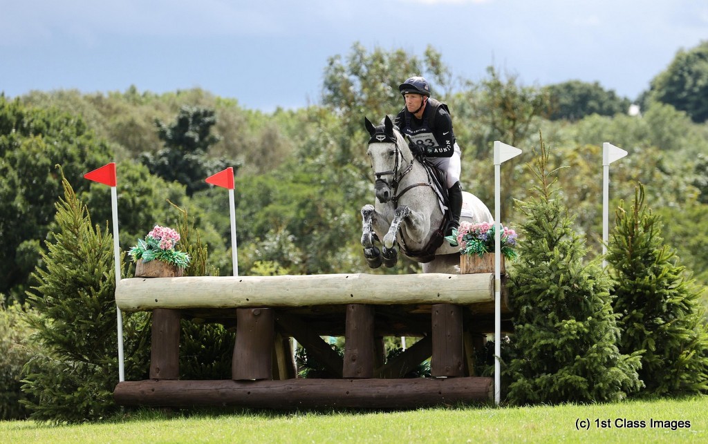 Oliver Townend rides Cooley Rosalent on cross country for the CCI4*-S eventing at Burgham International Horse Trials | An Eventful Life