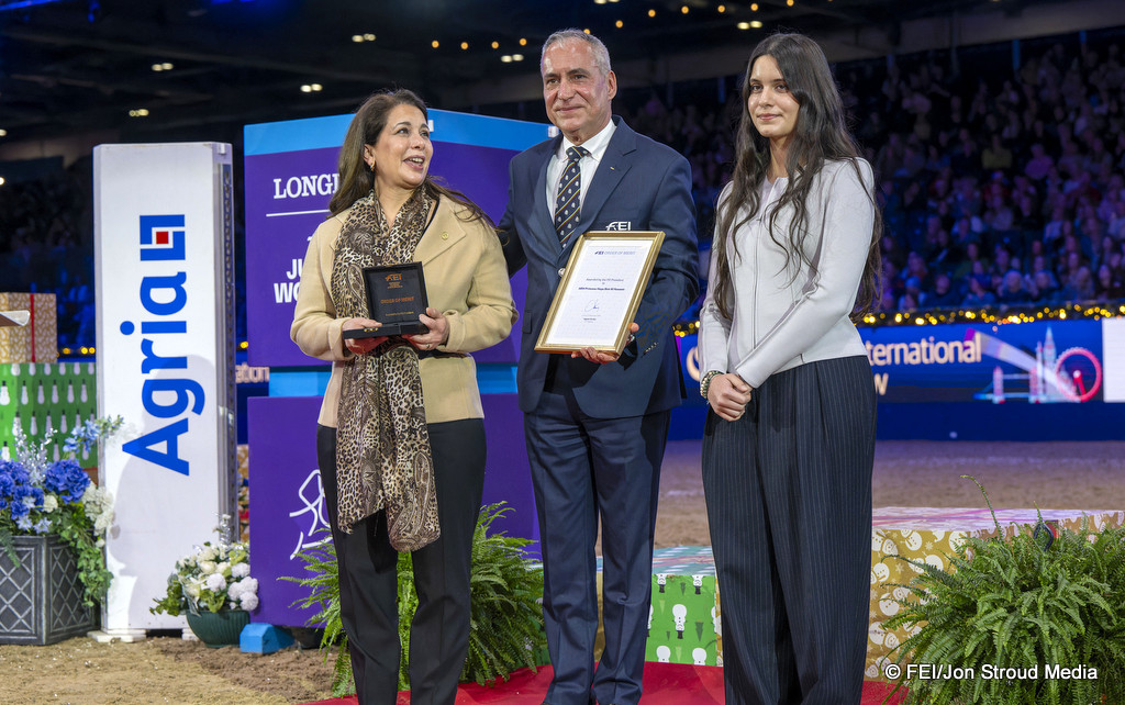 Her Royal Highness Princess Haya, accompanied by her daughter Her Highness Princess Jalila, recieves the FEI Order of Merit Award from FEI President Ingmar De Vos at London International Horse Show 2025 | An Eventful Life