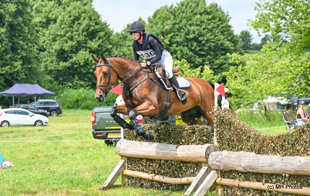 Valerie Pool rides Flashbrook Quintessential on cross country to win the BE90 Open eventing at Kingston Maurward College Horse Trials on 28th June 2025 | An Eventful Life