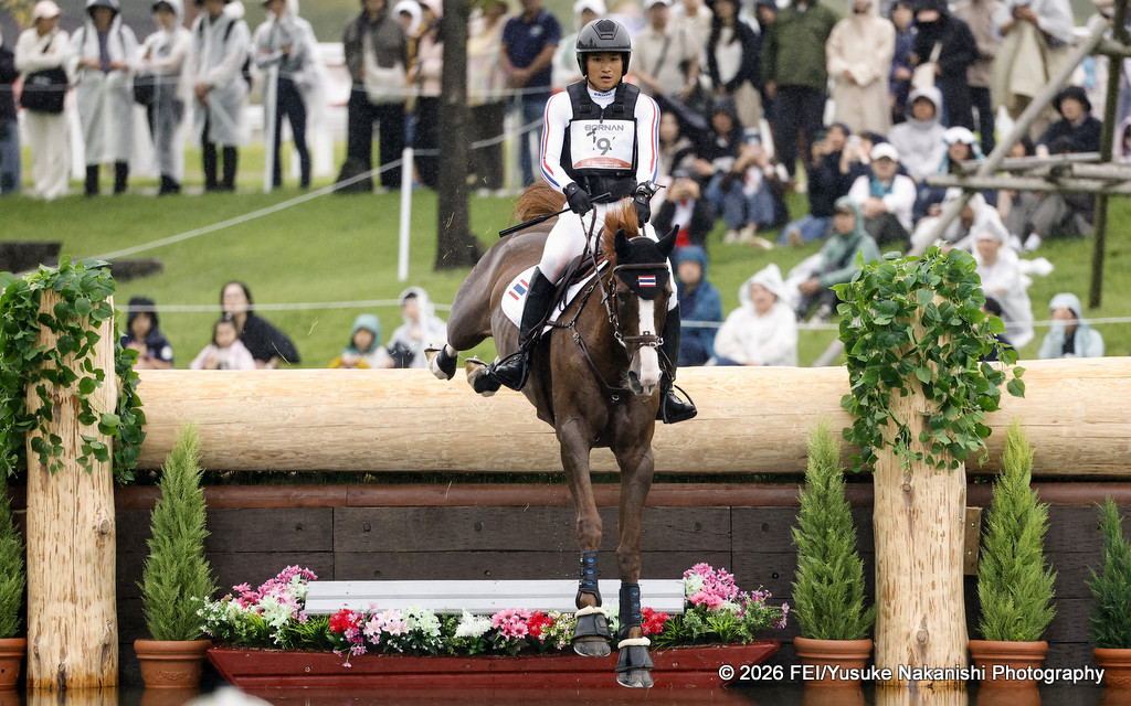 26-Asian-Games-Tokyo-SITTIJU-Woraphat-THA-B.GRIMM-USTER-DE-CHANAY-XC-FEI-Yusuke%20Nakanishi.jpg