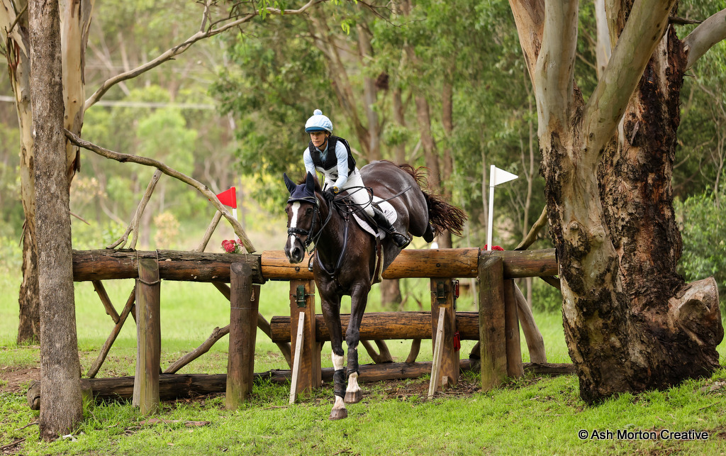 Emma Mason rides KPH Kingfisher on cross country to win the CCN4* eventing at Sydney Eventing Autumn Classic 2026 | An Eventful Life