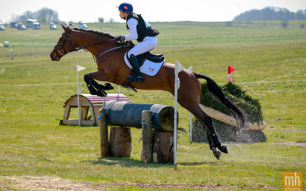 Yasmin Olsson-Payne and Canalatto Denfer win the Intermediate Novice eventing at Larkhill Horse Trials 2025 | An Eventful Life