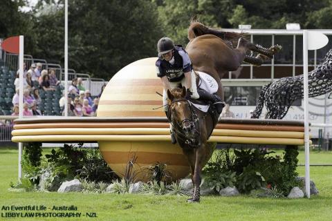 12-Burg-GBR-Rosie_Thomas-Barry's_Best1.jpg