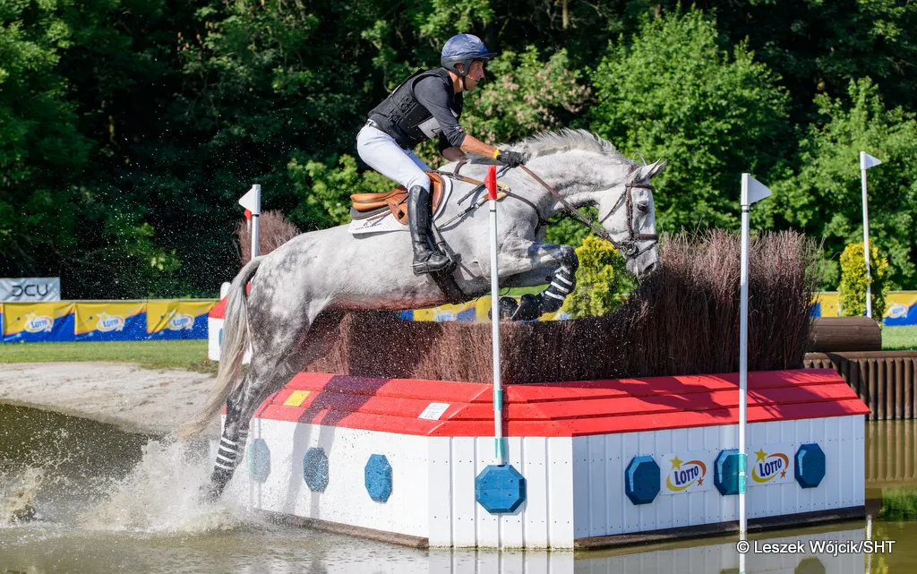 26-Strzegom-Tim PRICEThe-Highlander-4L_MC8_6994.jpg