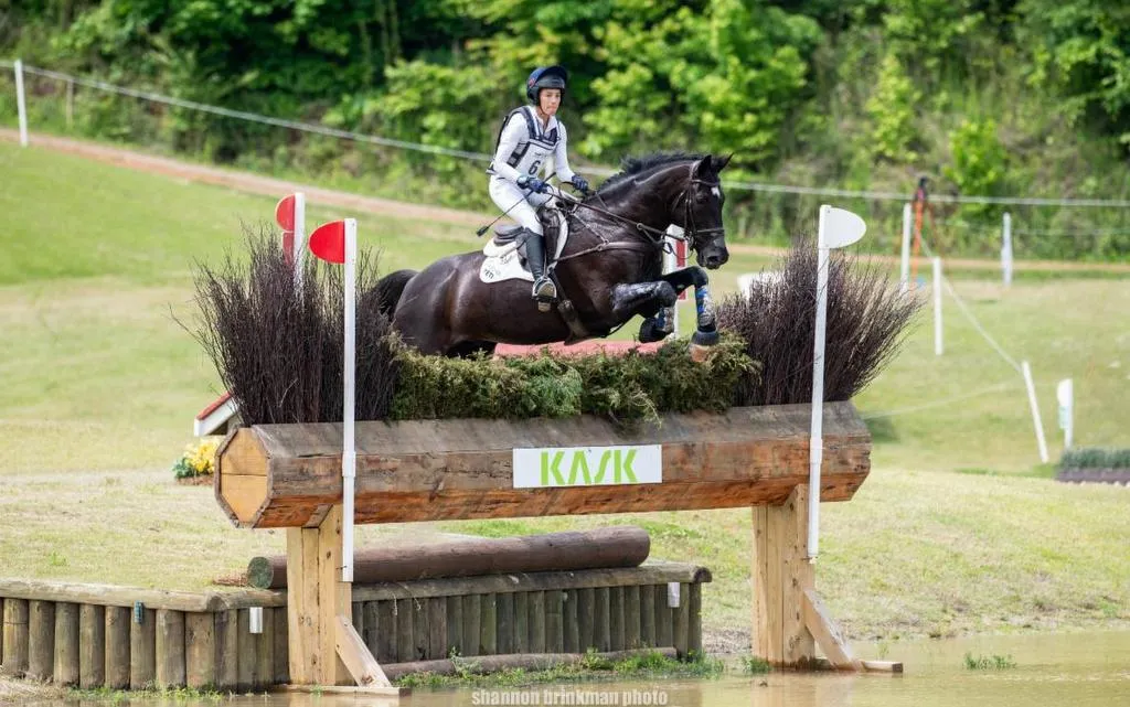 26-Tryon-May-Mia-Farley-Invictus-4L-winner-Brinkman.jpg