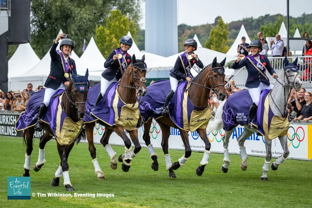 GBR Team Lap of Honour.jpg