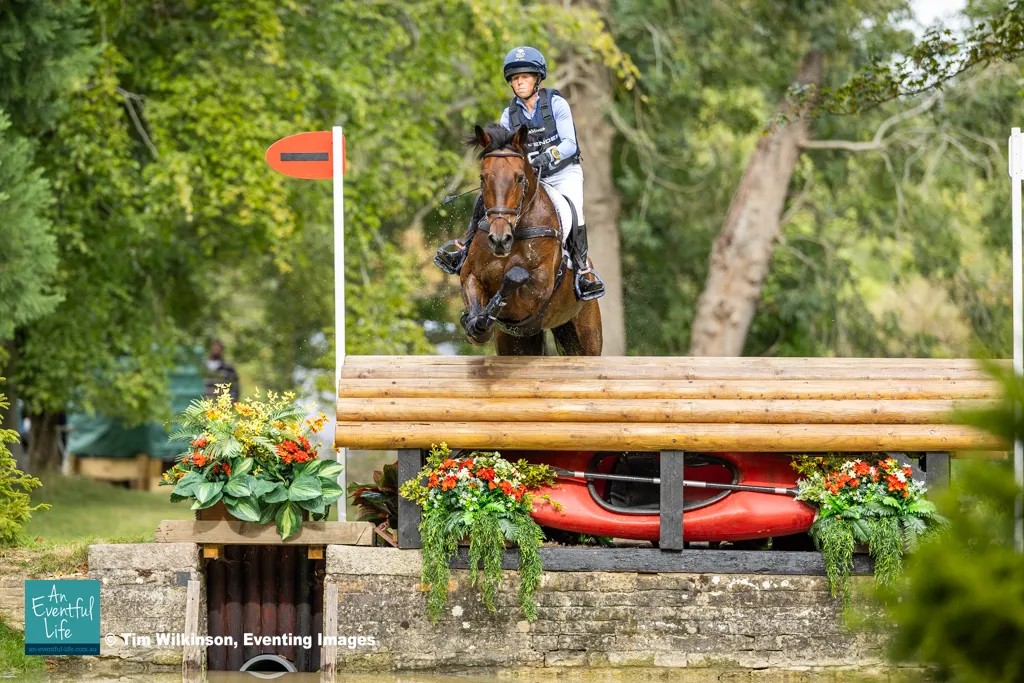 ROs Canter LORDSHIPS GRAFFALO (1st place)_1.jpg