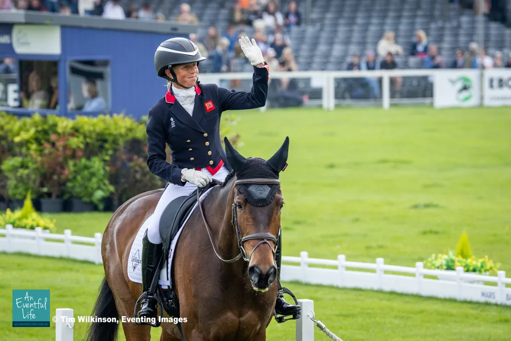 Ros Canter acknowledging the crowd.jpg